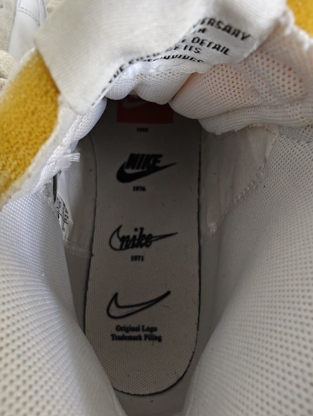 Nike Blazer Mid '77 SE 'First Use' sneakers outlined swoosh & gold charm Size 7 - Picture 10 of 11